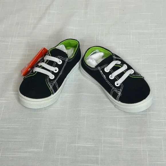 Oomphies NWT Toddlers Tennis Shoe Size 5 1/2” Length. Black with Neon Green - Picture 9 of 10